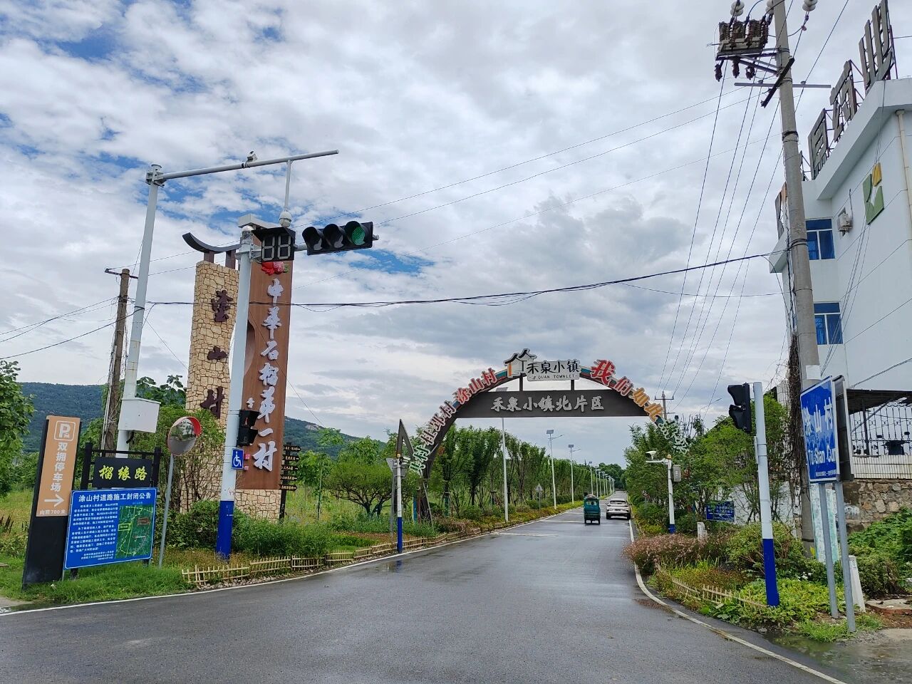 1764292423203626.jpg ccc.jpg